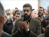 حضور فاتحی نژاد سرپرست فرماندار ی ویژه شهرستان  شهریار در نماز جمعه 