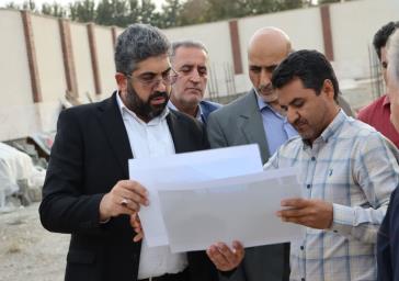  فاتحی نژاد فرماندار شهریار از روند اجرای پروژه های عمرانی شهر وحیدیه بازدید به عمل آورد.